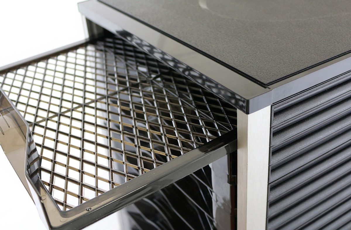 Optimum P200 Dehydrator: Dehydrating Like a Professional